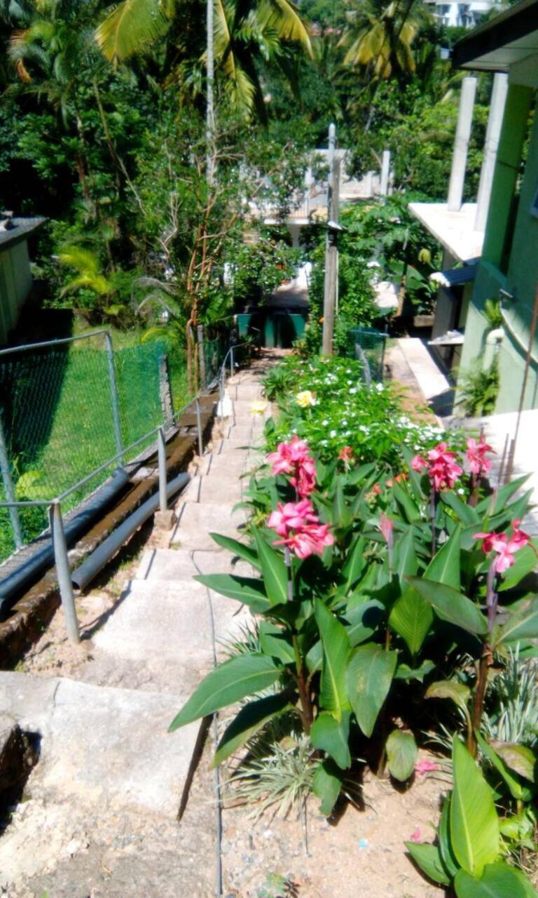 Miracle Villa Kandy Bagian luar foto